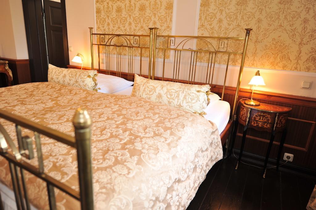 Gutshaus Kubbelkow Hotel Берген на Рюген Стая снимка